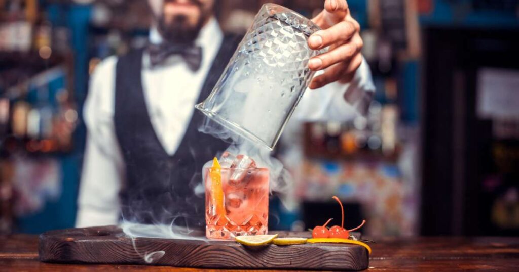 Flair bartending - Trucos para que la experiencia en la barra sea inolvidable