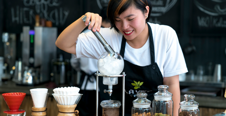 trabajar como barista en el exterior